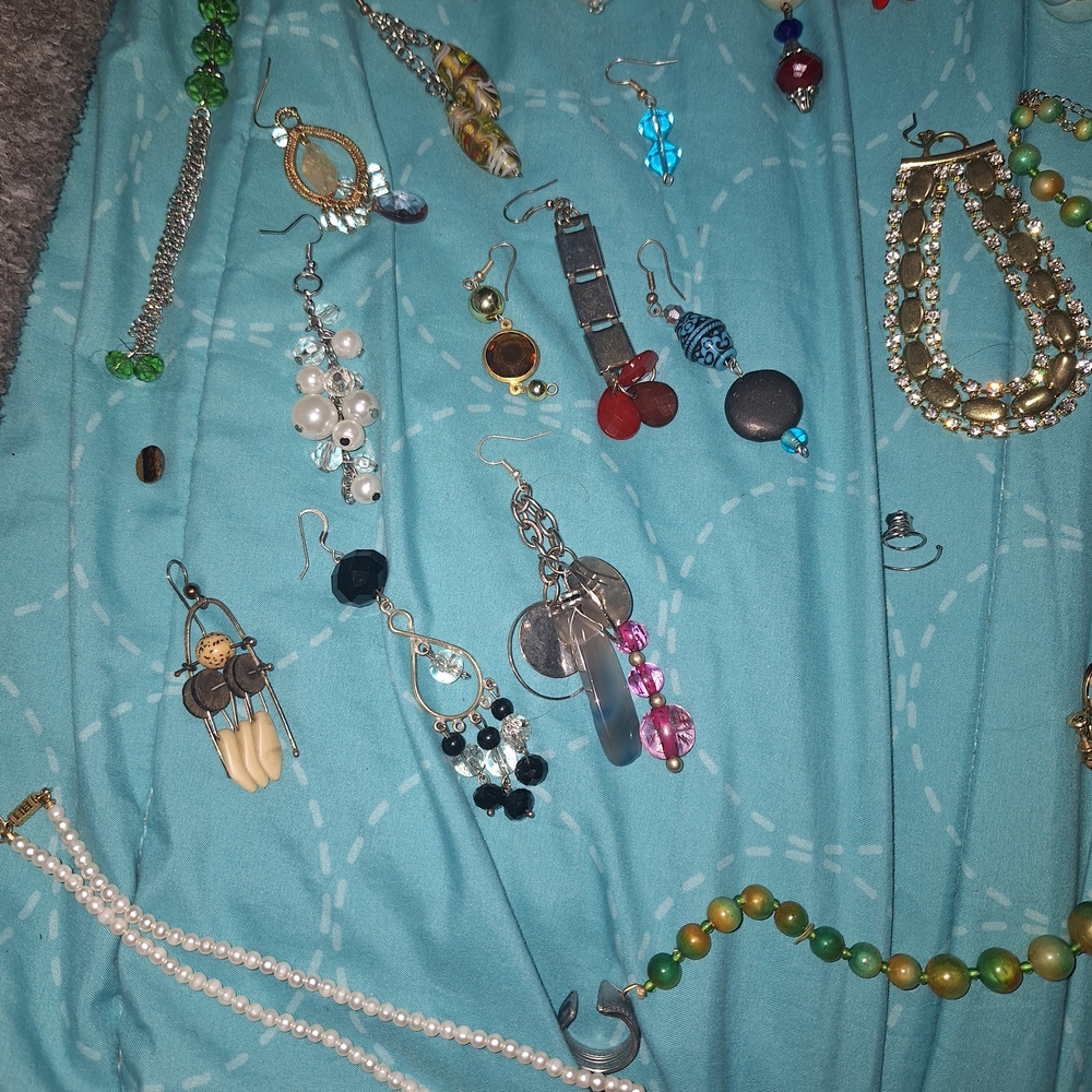 Vintage Assorted Items Mystery Bag - Picture 6 of 9